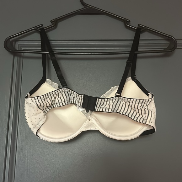 Decorative, push up bra - Picture 3 of 6